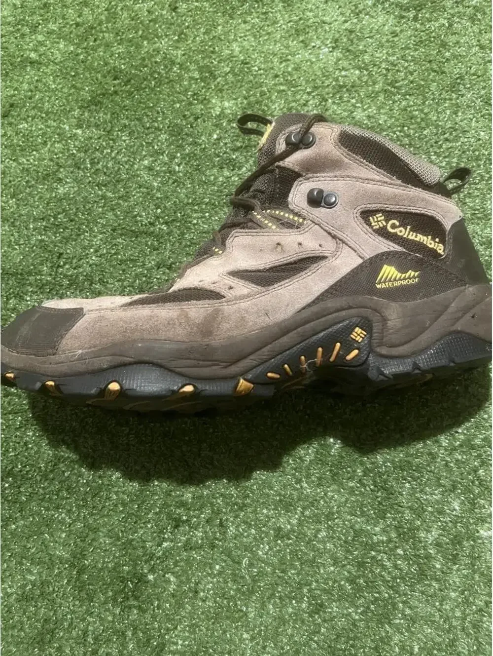 Columbia Brown Hiking Boots (B13444-231) Size US 10.5 Outdoor Trail Shoes